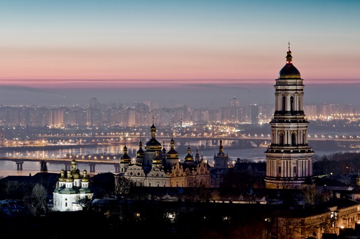 Украина, Киев. Вечерний снимок.